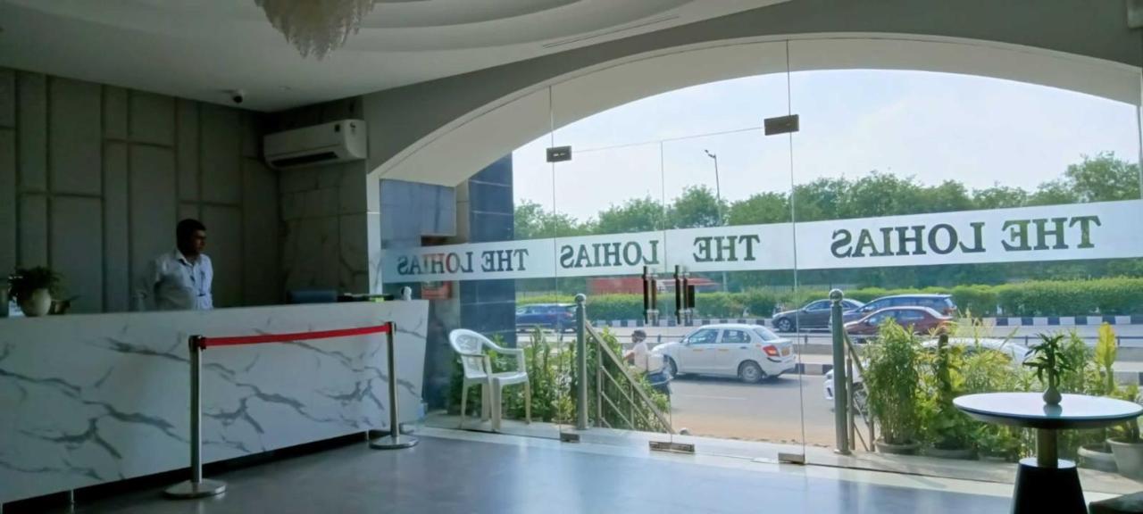 Hotel Lohias Delhi Airport ニューデリー エクステリア 写真