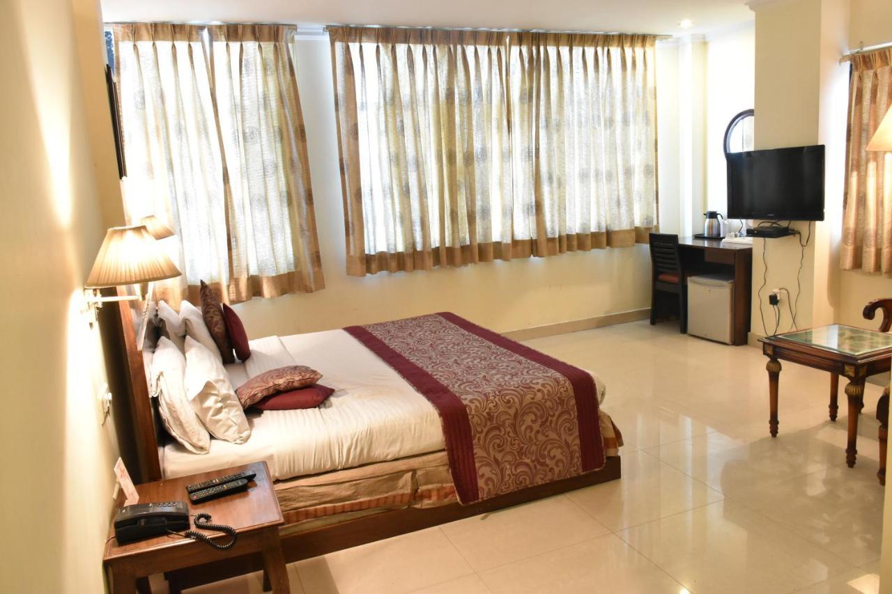 Hotel Lohias Delhi Airport ニューデリー エクステリア 写真