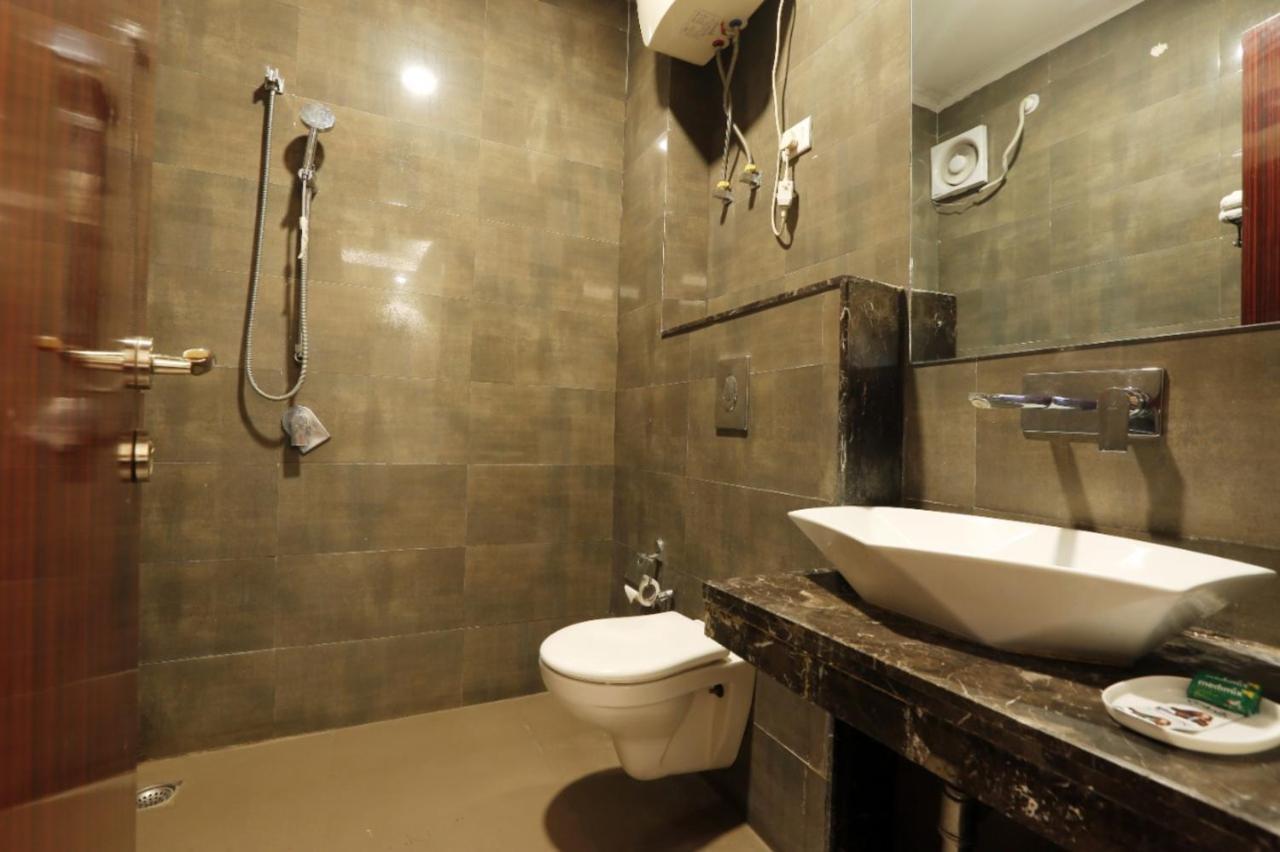 Hotel Lohias Delhi Airport ニューデリー エクステリア 写真