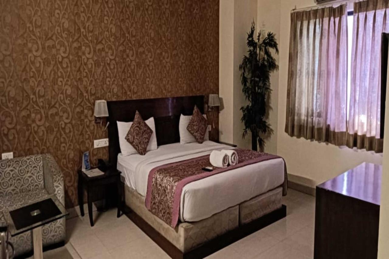 Hotel Lohias Delhi Airport ニューデリー エクステリア 写真